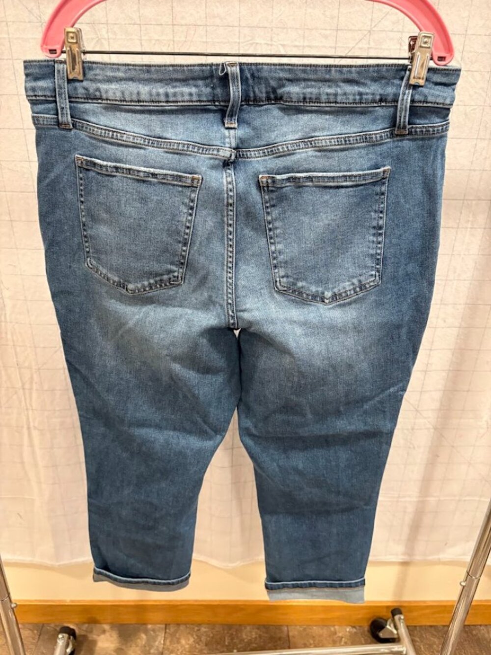 Maurices Cropped Jeans - Picture 2 of 3
